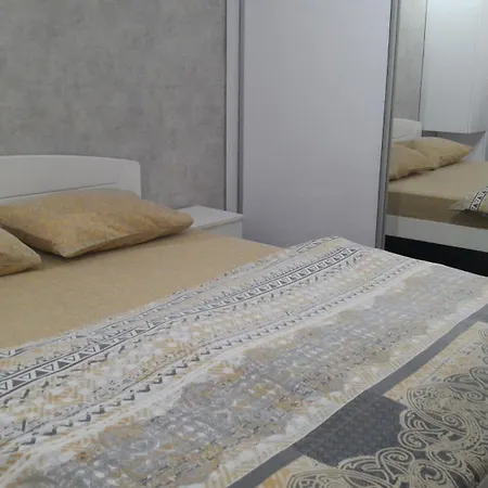 Apartment Roma *